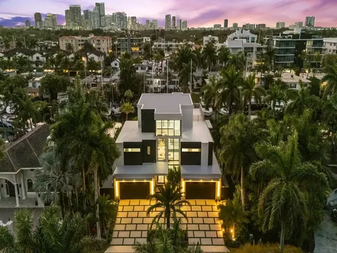 111 Fiesta Way Fort Lauderdale FL 33301