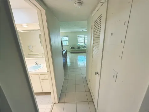 5208 NE 24th Terrace Fort Lauderdale FL 33308