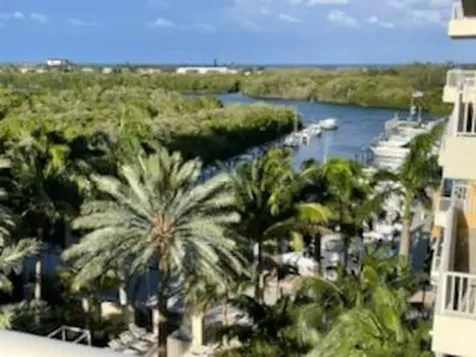 625 Casa Loma Boulevard Boynton Beach FL 33435