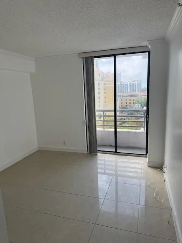 3300 NE 191st Street Aventura FL 33180