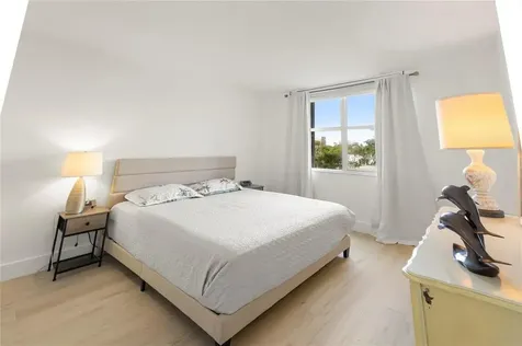 2000 S Ocean Boulevard Lauderdale By The Sea FL 33062