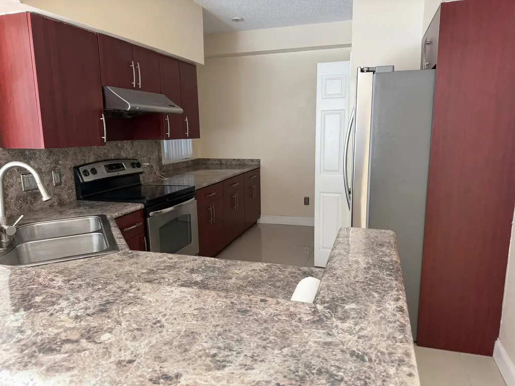 3225 NE 184th Street Aventura FL 33160
