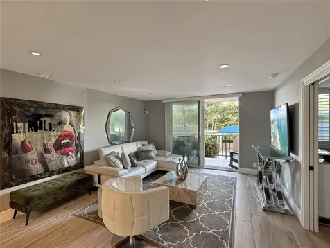 2000 S Ocean Boulevard Lauderdale By The Sea FL 33062