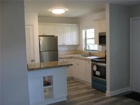 5162 NE 6th Avenue Oakland Park FL 33334