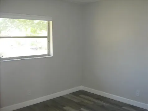 5162 NE 6th Avenue Oakland Park FL 33334