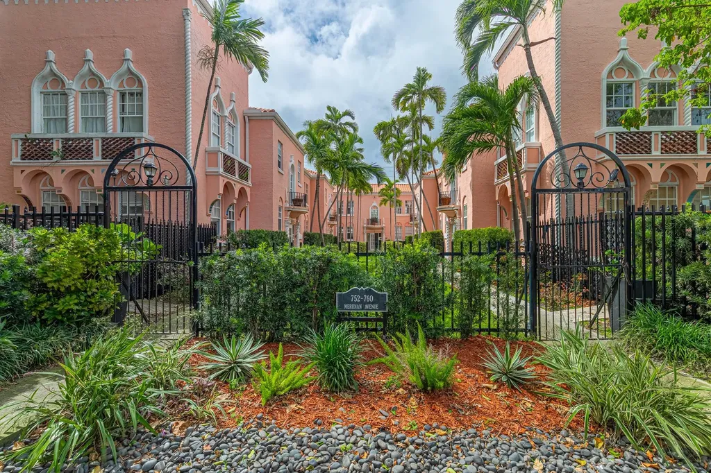 758 Meridian Avenue Miami Beach FL 33139