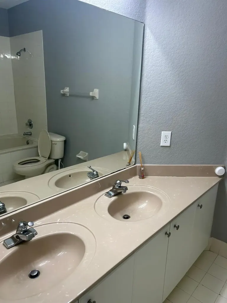 11486 NW 77th Street Doral FL 33178