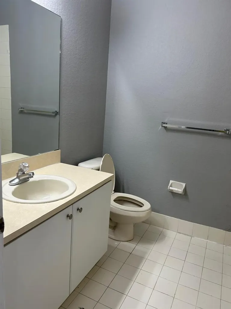 11486 NW 77th Street Doral FL 33178