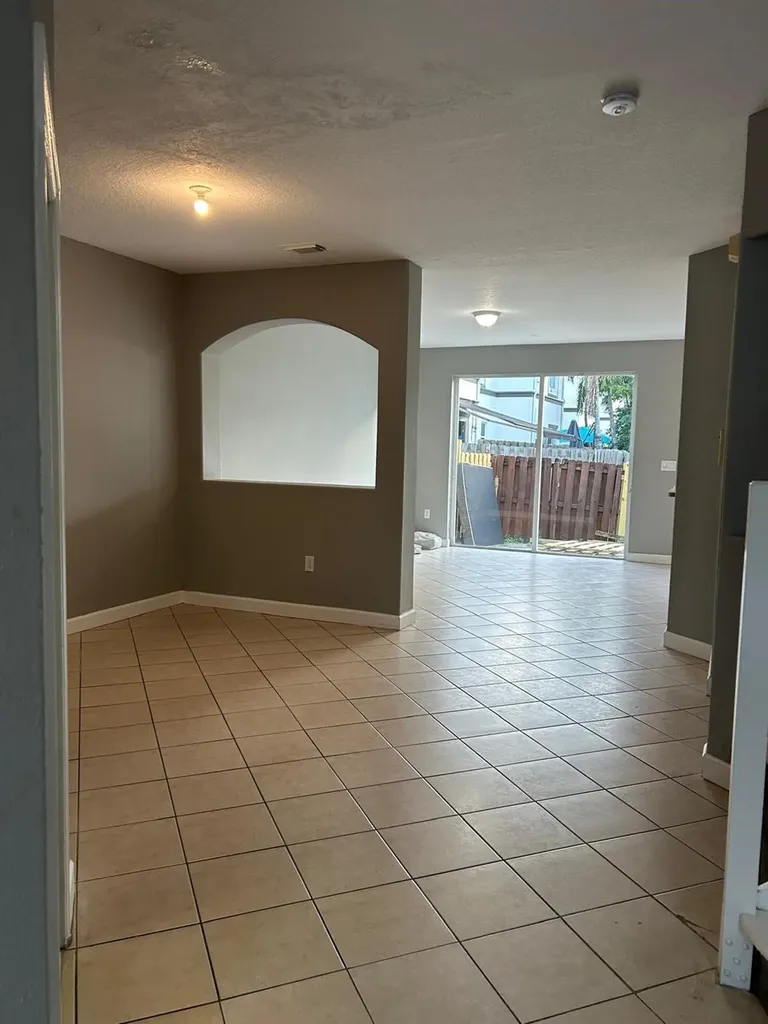 11486 NW 77th Street Doral FL 33178