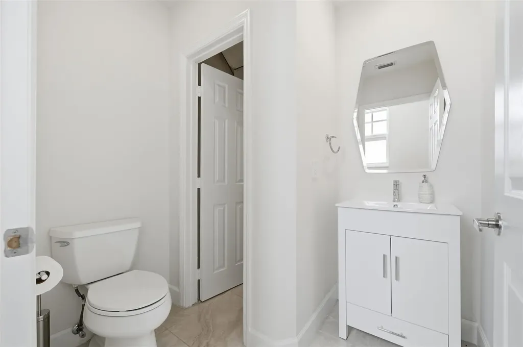 5764 NW 119th Terrace Coral Springs FL 33076
