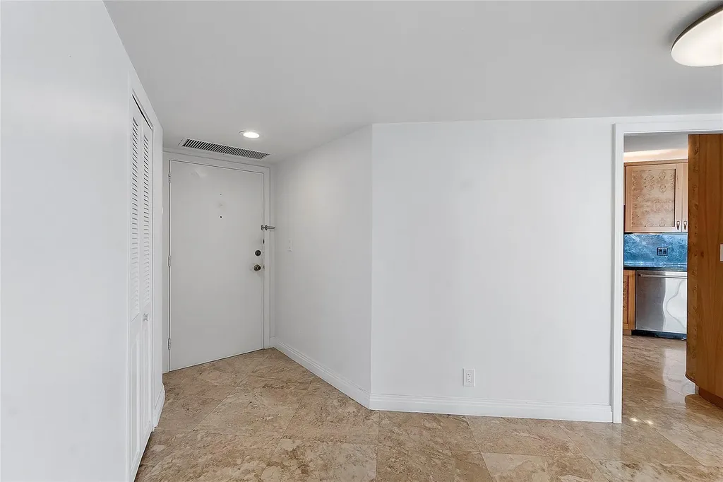 3000 Holiday Drive Fort Lauderdale FL 33316