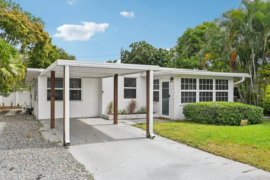2640 SW 13th Avenue Fort Lauderdale FL 33315