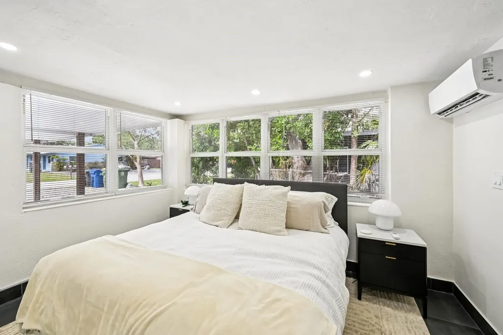 2640 SW 13th Avenue Fort Lauderdale FL 33315