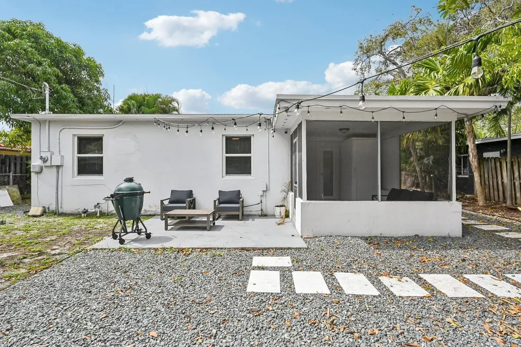 2640 SW 13th Avenue Fort Lauderdale FL 33315