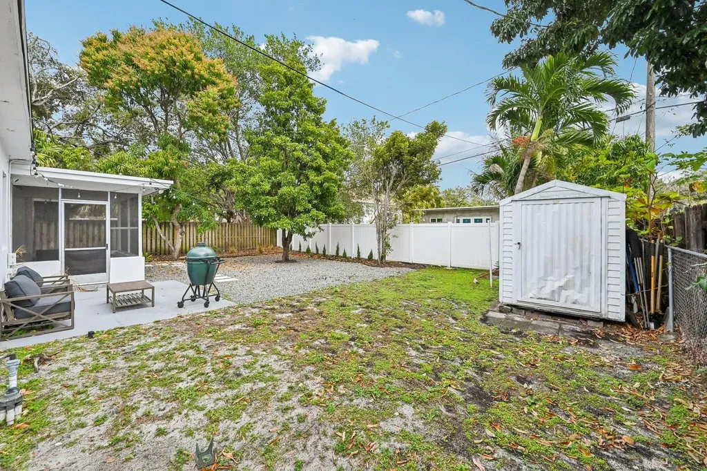2640 SW 13th Avenue Fort Lauderdale FL 33315
