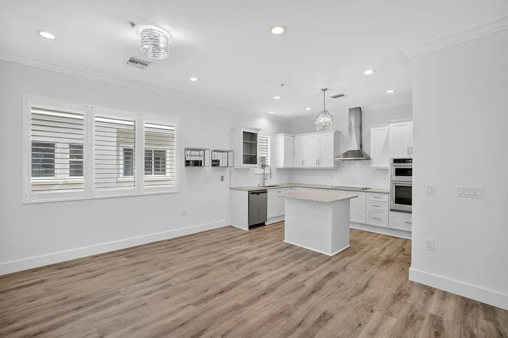 508 N Birch Road Fort Lauderdale FL 33304