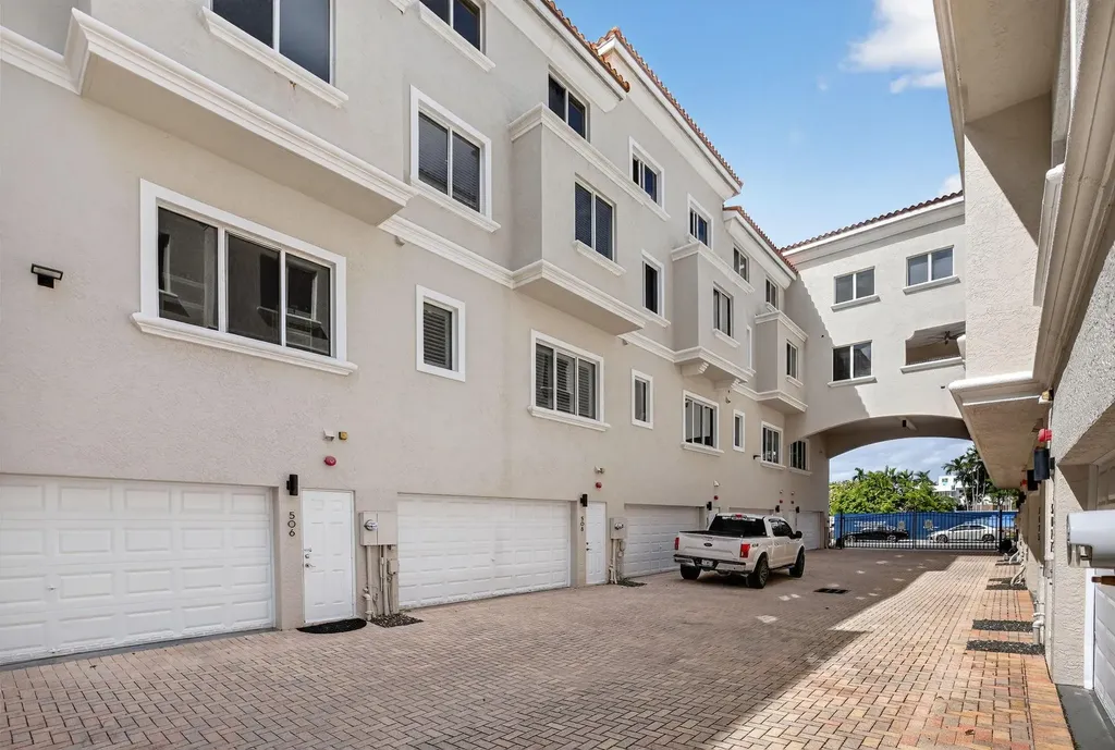 508 N Birch Road Fort Lauderdale FL 33304