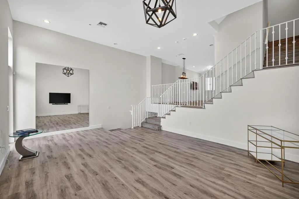 508 N Birch Road Fort Lauderdale FL 33304