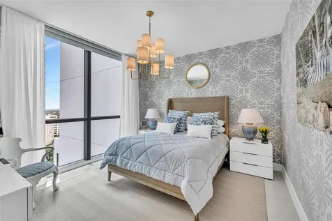 100 E Las Olas Boulevard Fort Lauderdale FL 33301