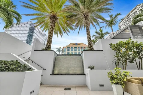 100 E Las Olas Boulevard Fort Lauderdale FL 33301