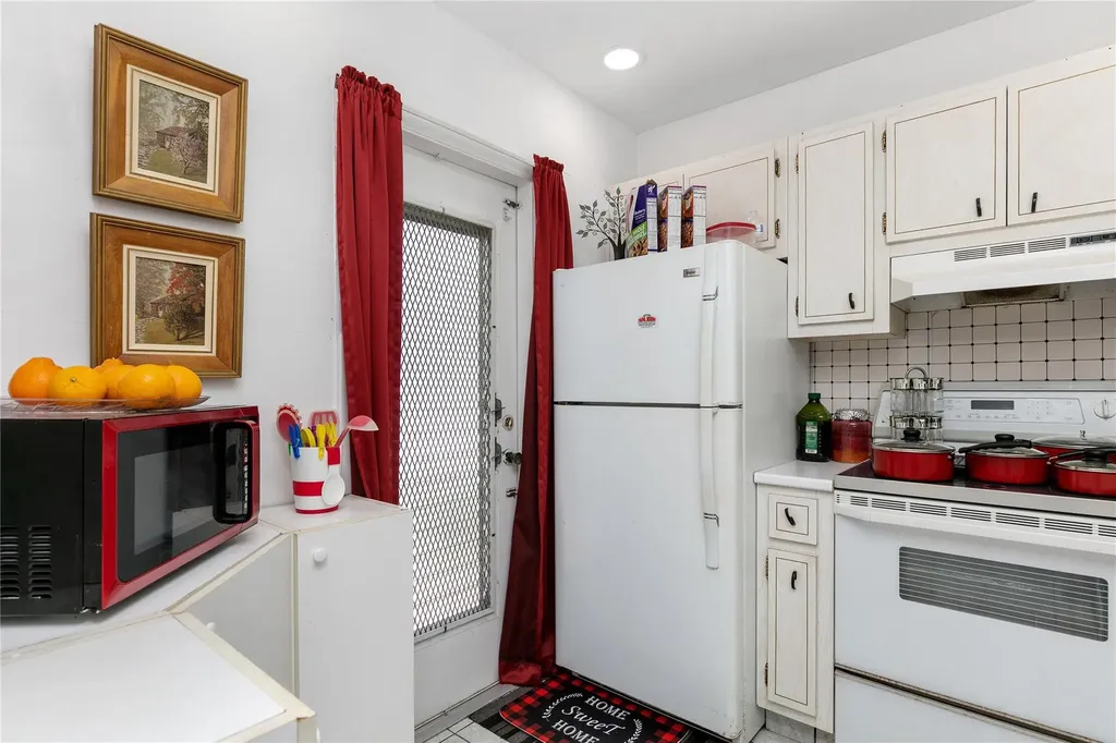 4411 NW 16th Street Fort Lauderdale FL 33313