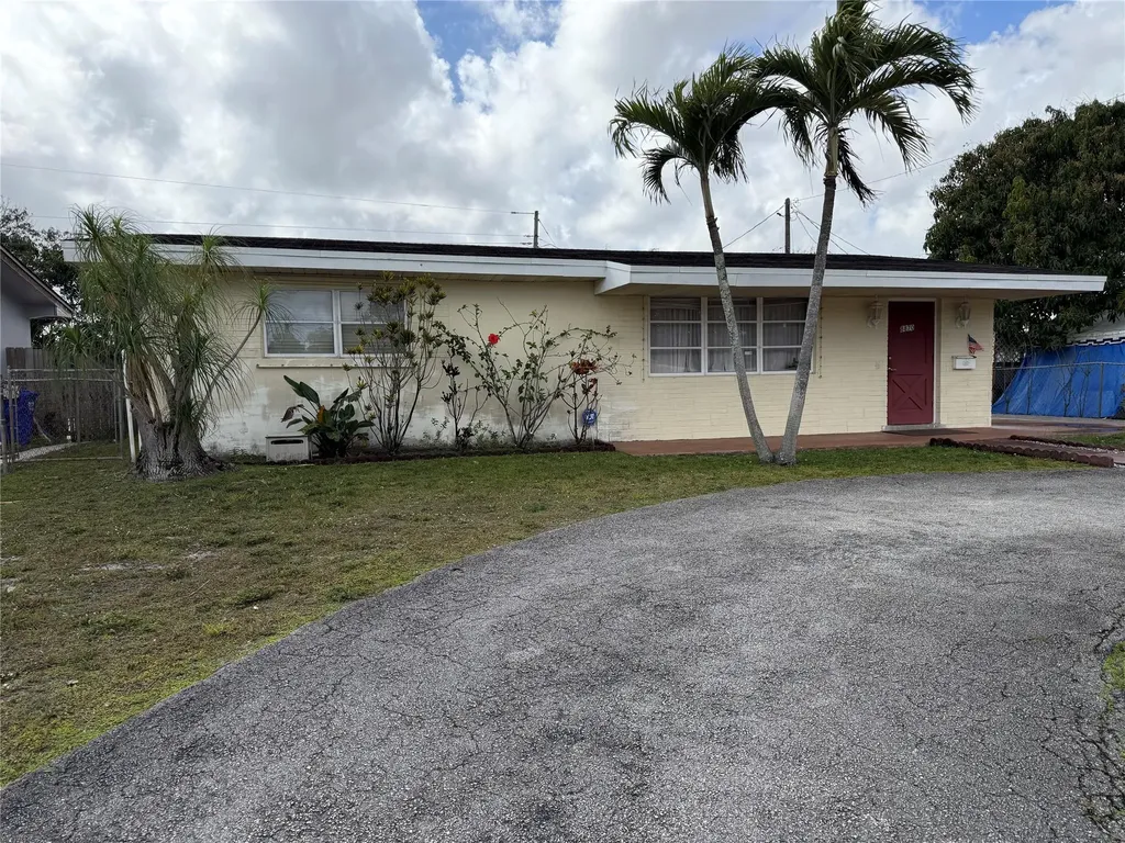 8870 Taft Street Pembroke Pines FL 33024