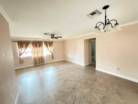 8870 Taft Street Pembroke Pines FL 33024