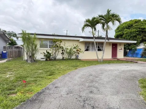 8870 Taft Street Pembroke Pines FL 33024