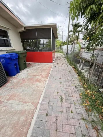8870 Taft Street Pembroke Pines FL 33024