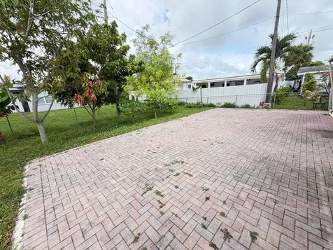 8870 Taft Street Pembroke Pines FL 33024