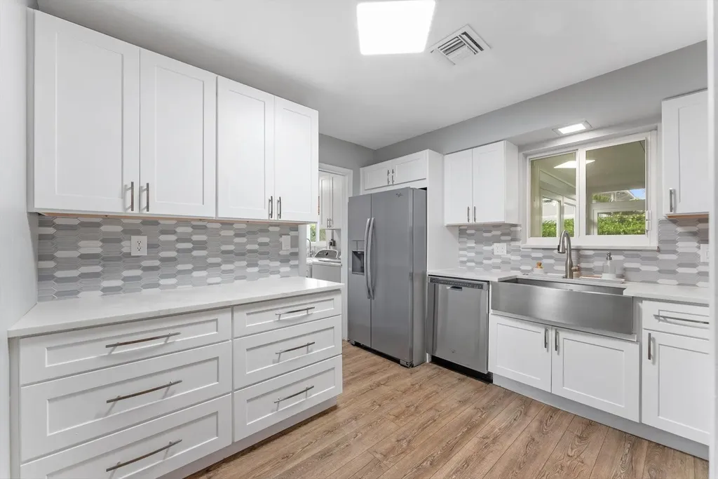 2811 NE 45th Street Lighthouse Point FL 33064