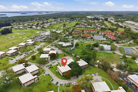 58 Woodland Drive Vero Beach FL 32962