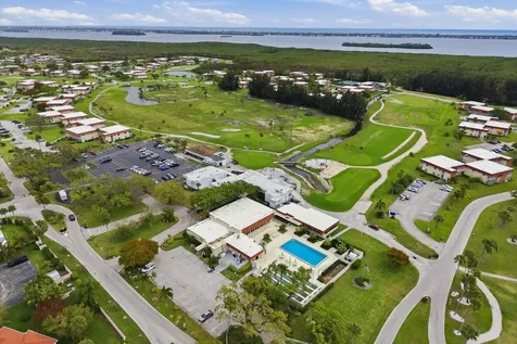 58 Woodland Drive Vero Beach FL 32962