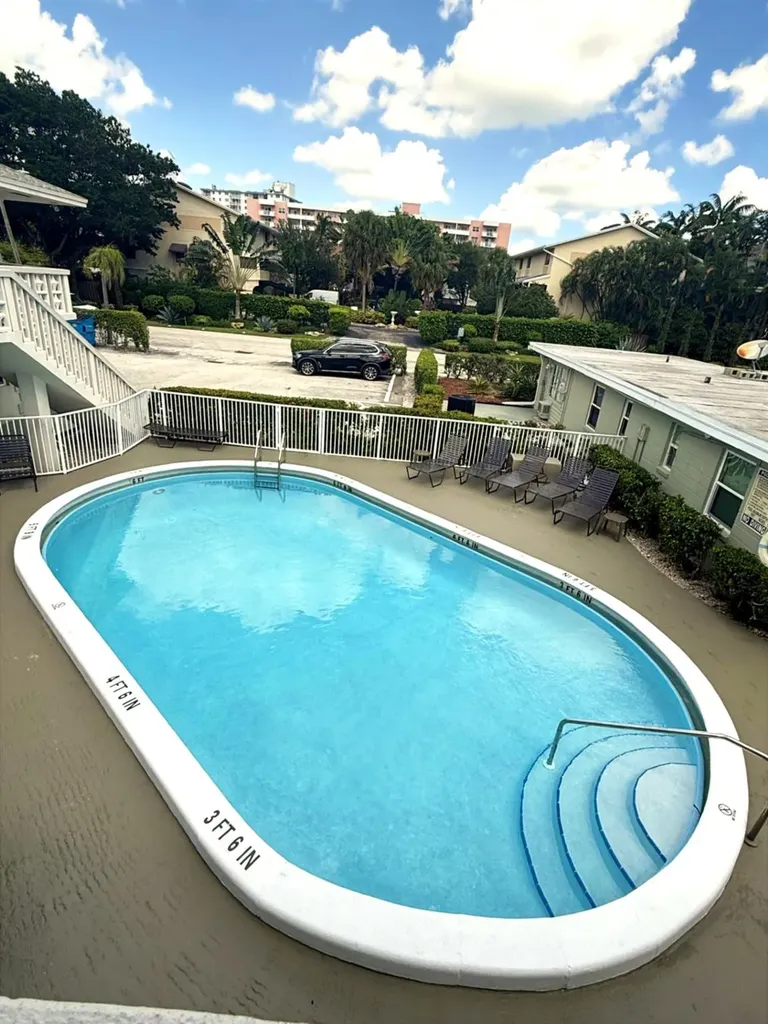3230 NE 13th Street Pompano Beach FL 33062