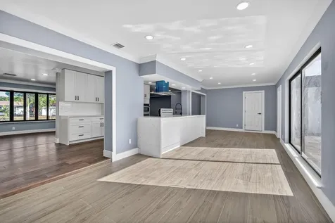 1800 N 54th Avenue Hollywood FL 33021