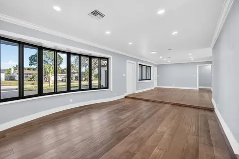 1800 N 54th Avenue Hollywood FL 33021