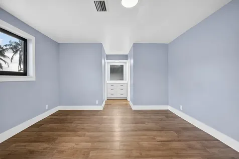 1800 N 54th Avenue Hollywood FL 33021