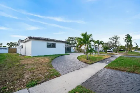 1800 N 54th Avenue Hollywood FL 33021