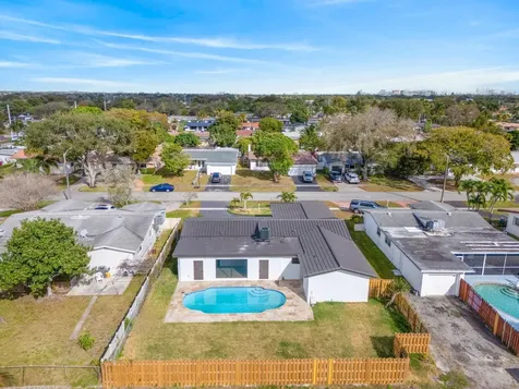 1800 N 54th Avenue Hollywood FL 33021