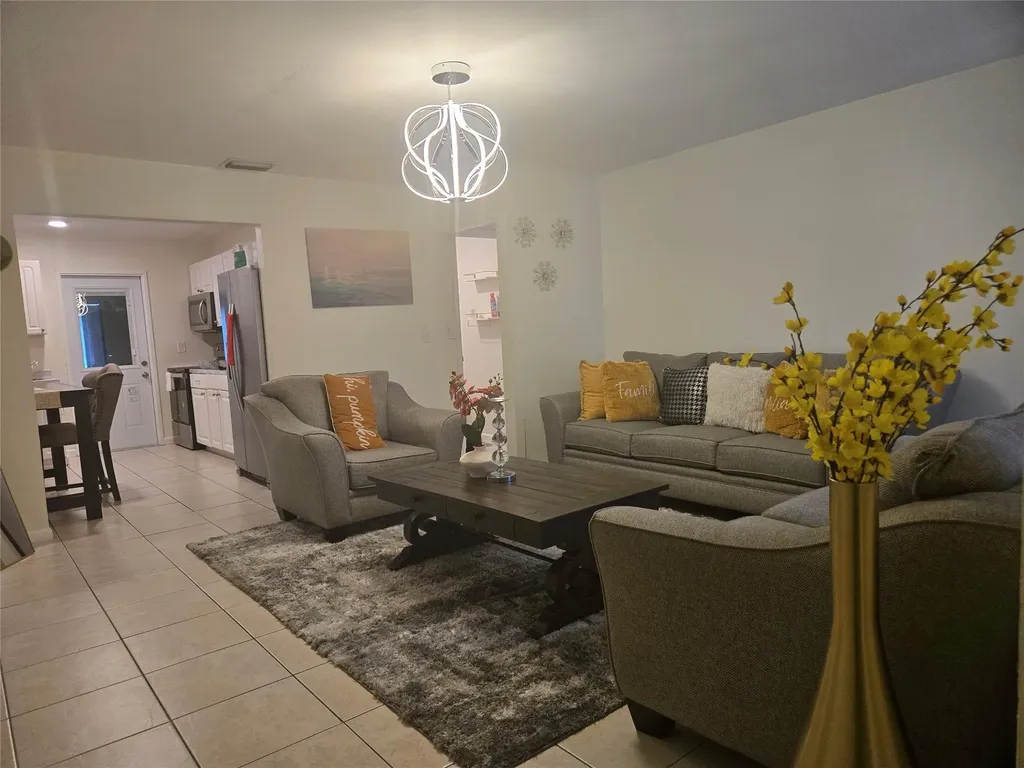 296 Alemeda Drive Palm Springs FL 33461