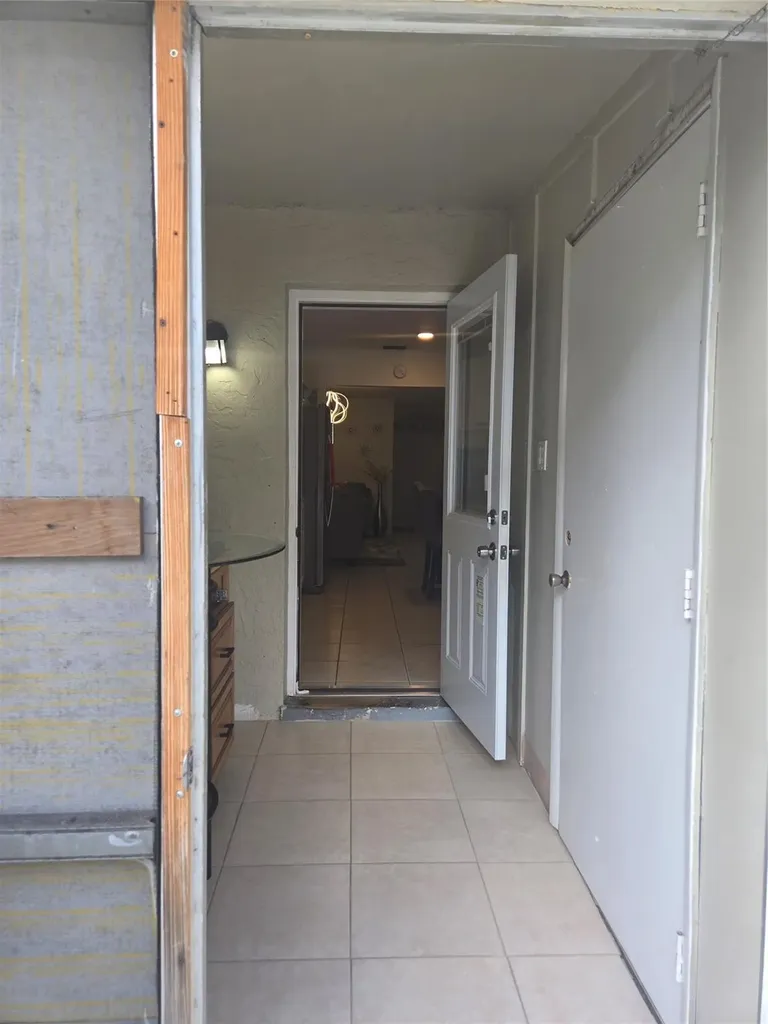 296 Alemeda Drive Palm Springs FL 33461