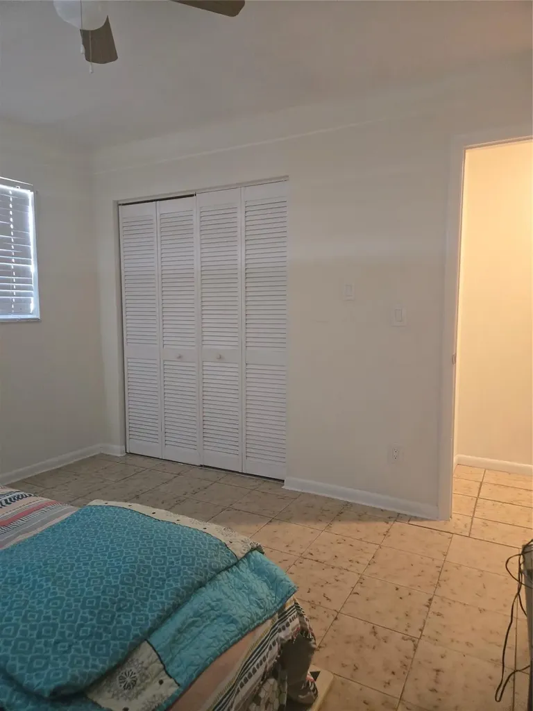 296 Alemeda Drive Palm Springs FL 33461