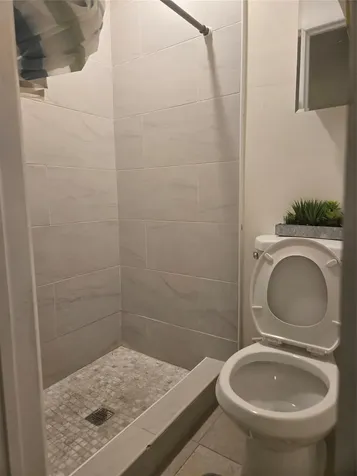 296 Alemeda Drive Palm Springs FL 33461