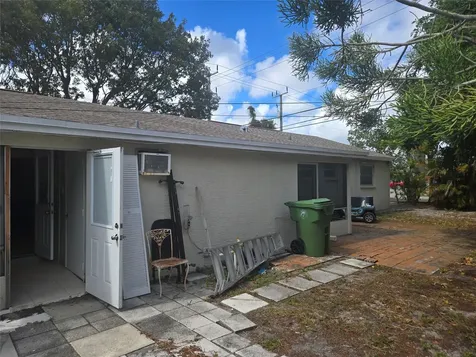 296 Alemeda Drive Palm Springs FL 33461