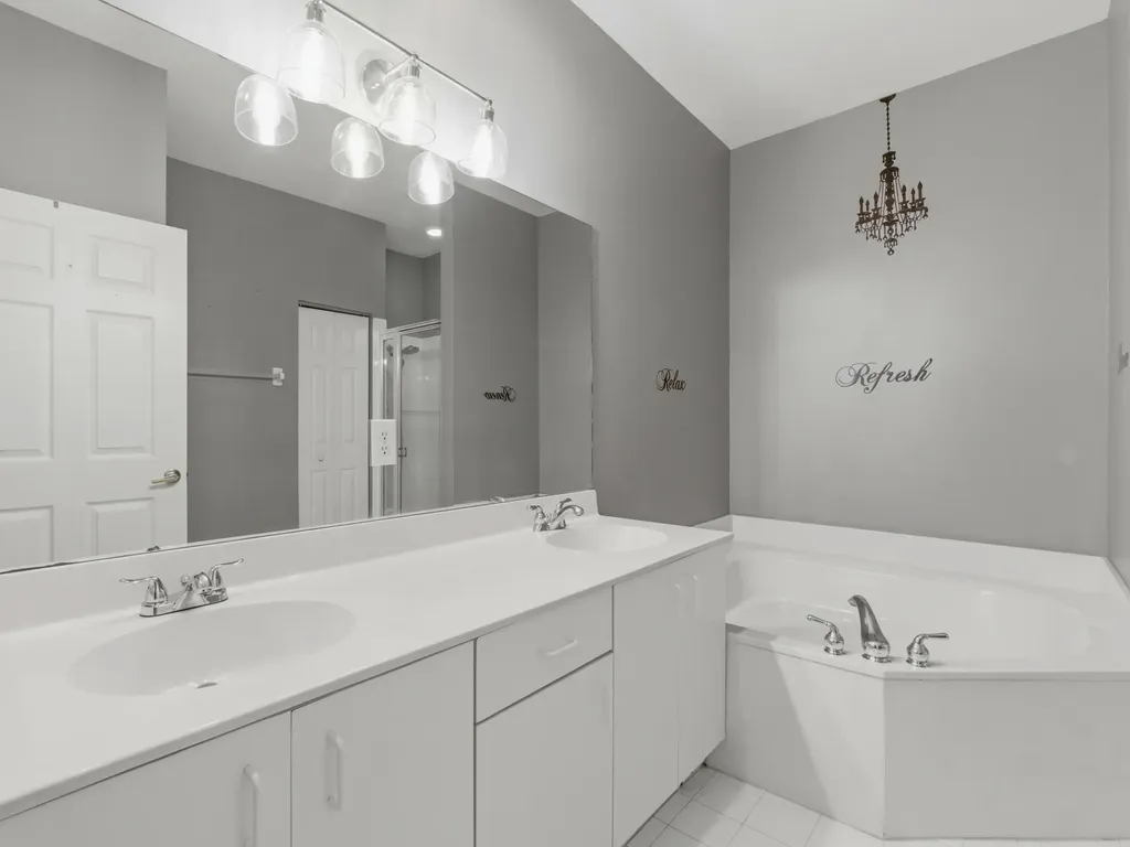 2920 E Aragon Boulevard Sunrise FL 33313