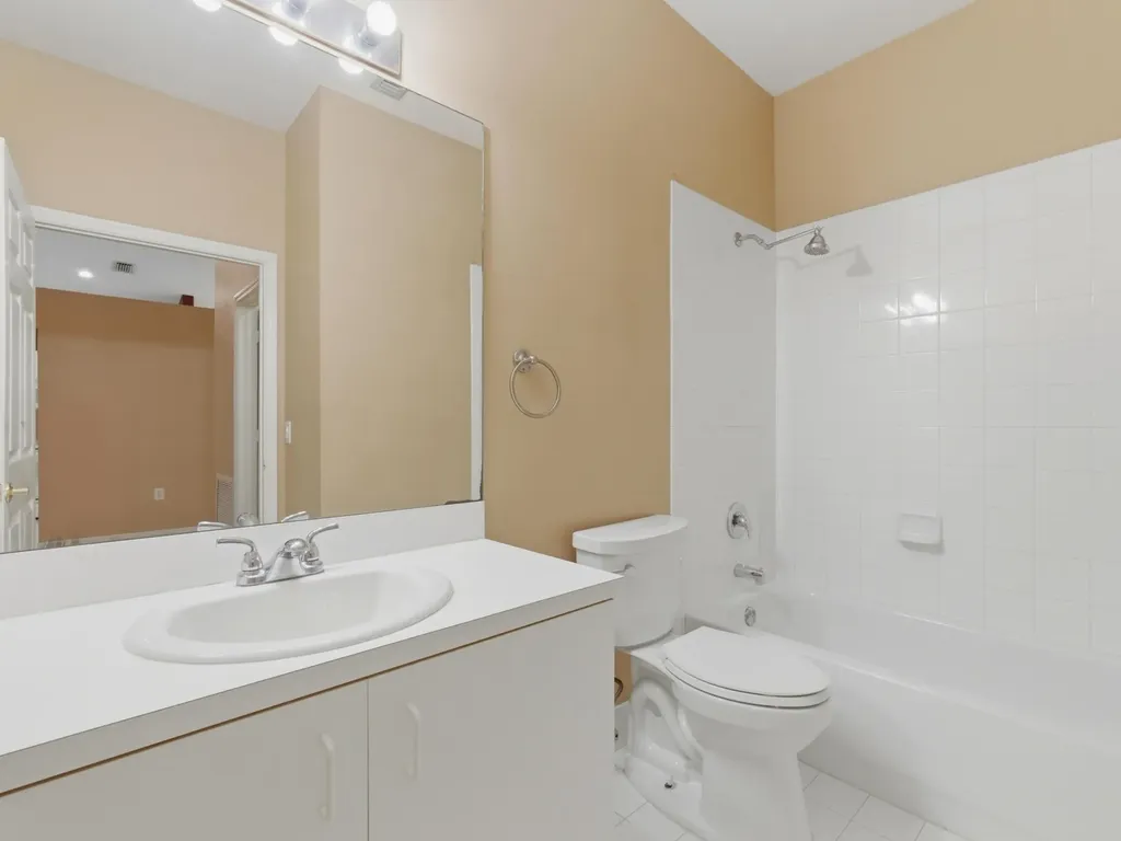 2920 E Aragon Boulevard Sunrise FL 33313