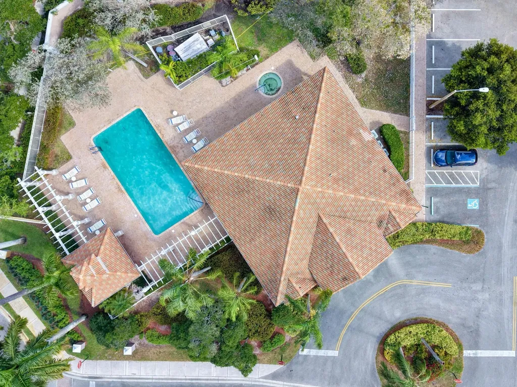 2920 E Aragon Boulevard Sunrise FL 33313