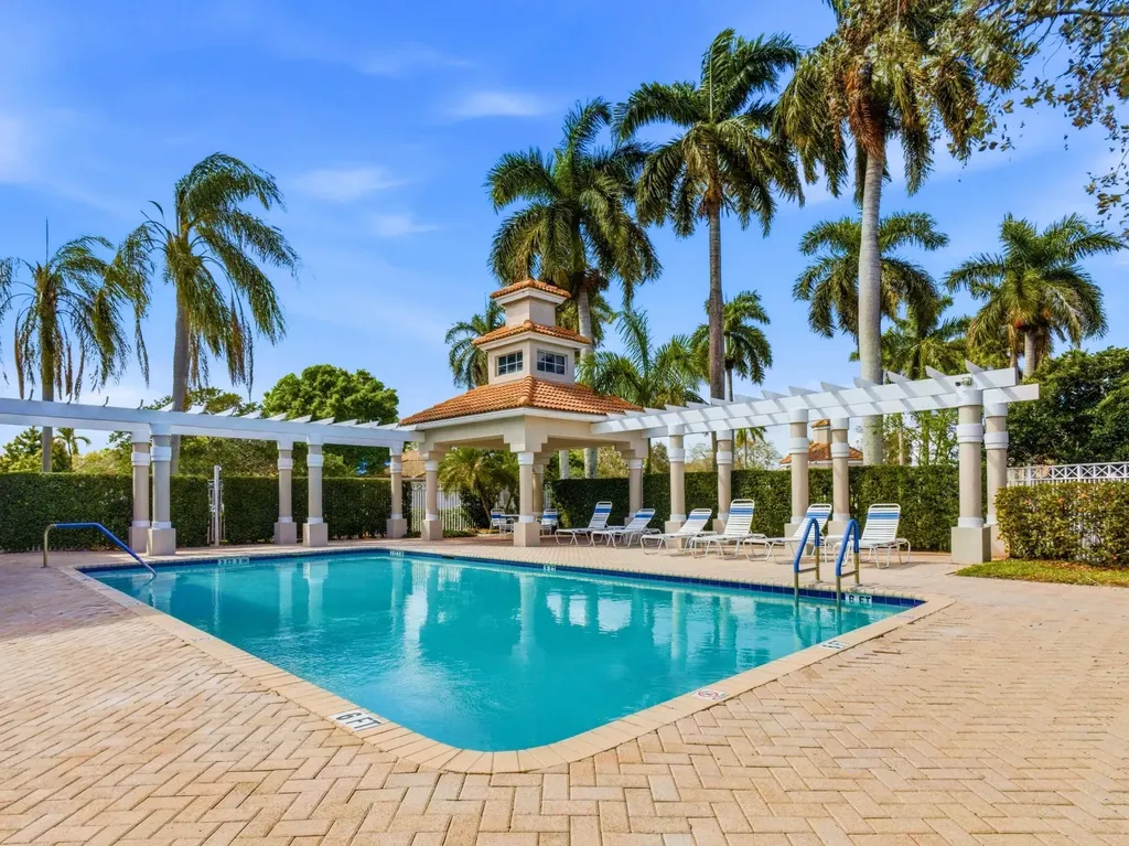 2920 E Aragon Boulevard Sunrise FL 33313