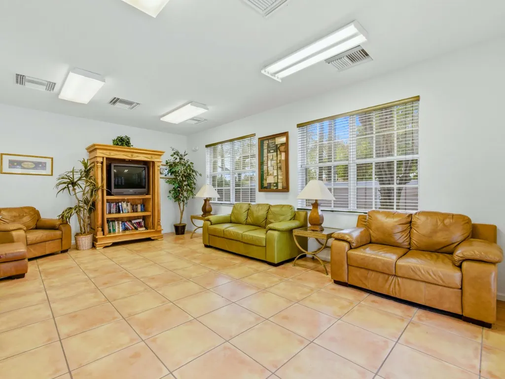 2920 E Aragon Boulevard Sunrise FL 33313