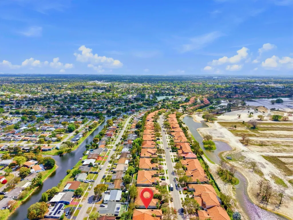 2920 E Aragon Boulevard Sunrise FL 33313